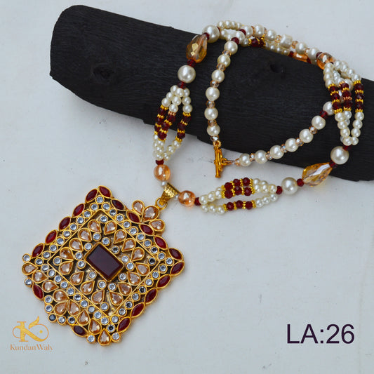 Locket (LS-26)