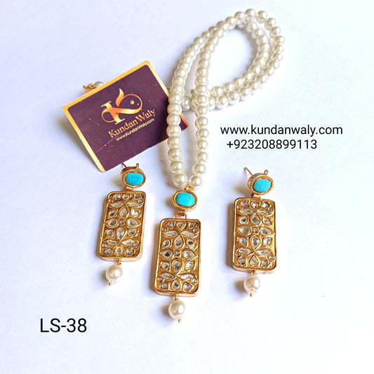 Thappa Kundan Locket Set(LS-38)