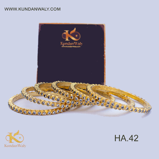 Bangles, Choriya (HA-42)